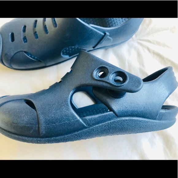 All condition shoe - Picture 10 of 12